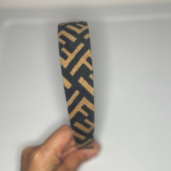 Headbands - Picture 5 of 6